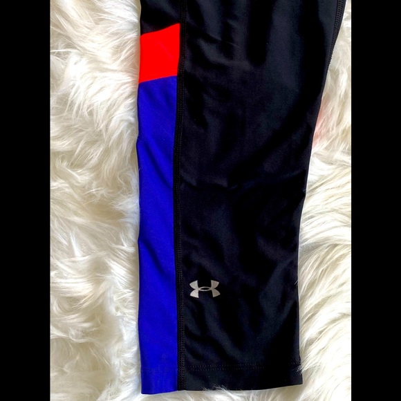 Under Armour Heat Gear Compression Cropped Leggings - Picture 4 of 6